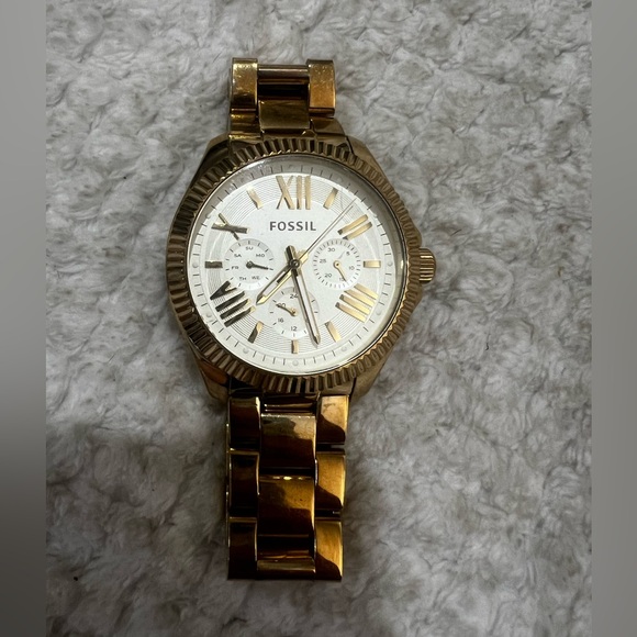 Fossil Womens Gold Watch - Picture 3 of 8
